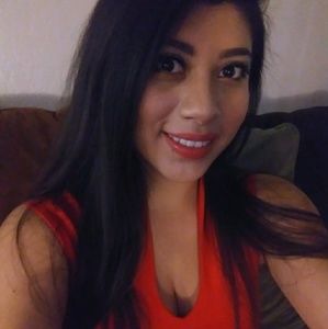 Meet your Posher, Brianne